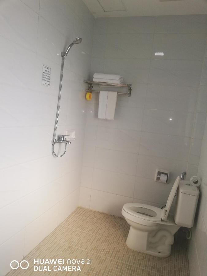 Supreme Hotel يانغون المظهر الخارجي الصورة